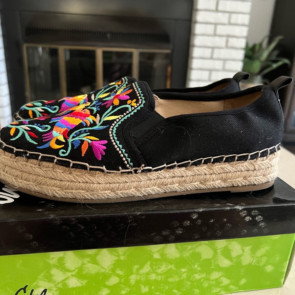 Sam Edelman Black Floral Espadrilles - Picture 3 of 5